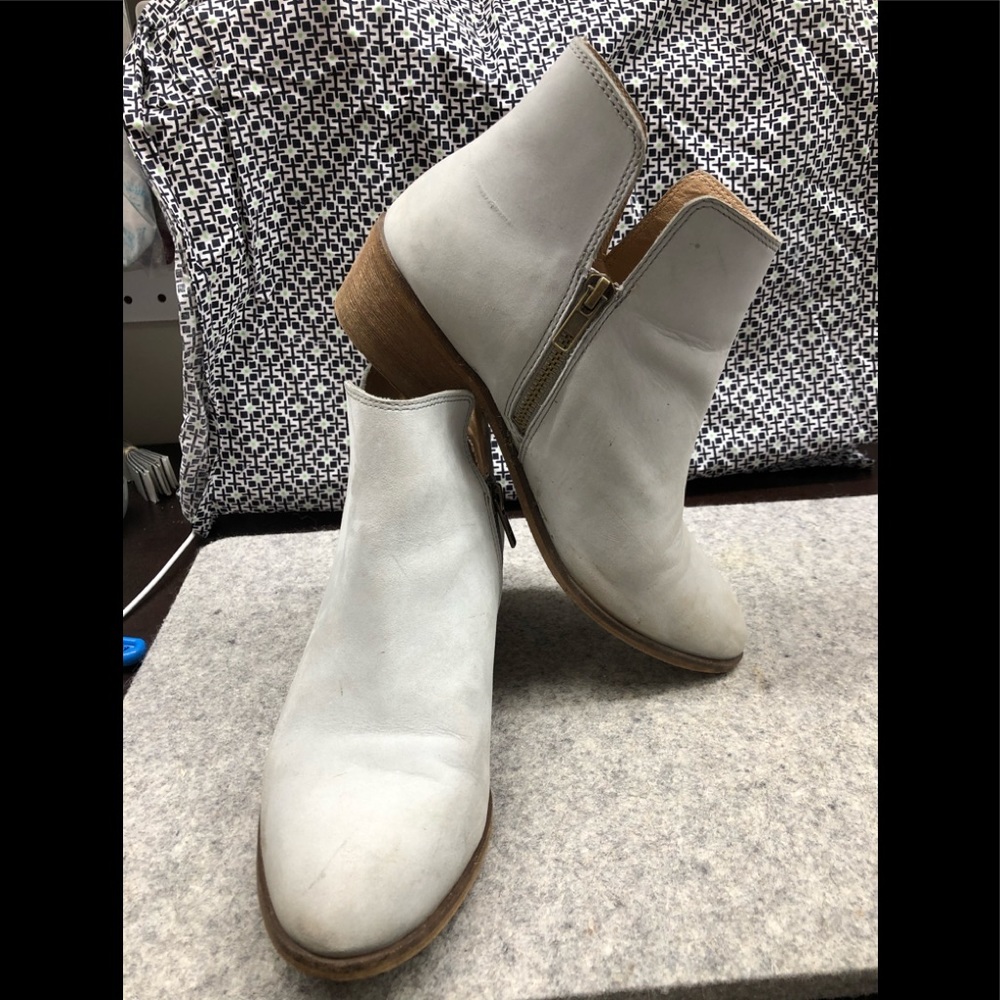Splendid booties